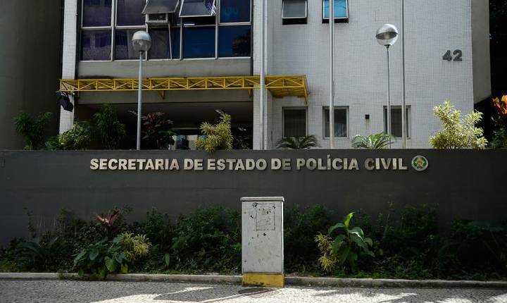 Ação na Baixada Fluminense contra facção prende vereador em flagrante