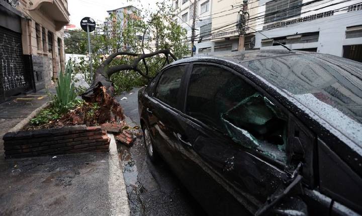 Semana começa com possibilidade de chuvas fortes no Sul e Sudeste