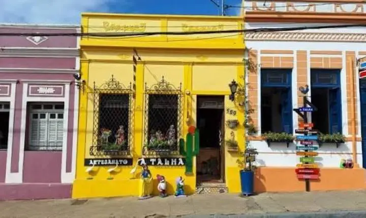 AREIA REALIZA FESTIVAL DE FLORES A PARTIR DESTA 6ª NO HOTEL BRUXAXÁ; A ENTRADA É DE GRAÇA!
