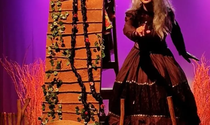 FÉRIAS COM RAPUNZEL