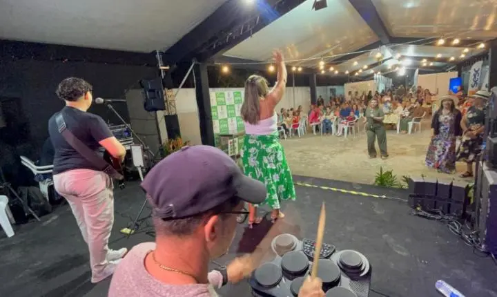 'FESTIVAL DAS FLORES' FOI SUCESSO E CELEBROU A CHEGADA DA PRIMAVERA EM AREIA, NO BREJO PARAIBANO   