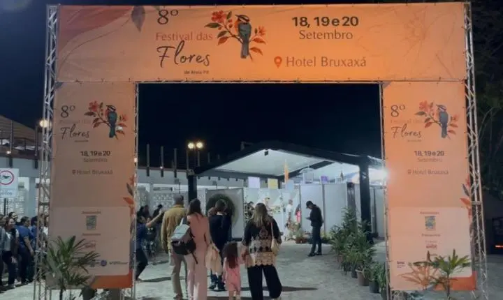 'FESTIVAL DAS FLORES' FOI SUCESSO E CELEBROU A CHEGADA DA PRIMAVERA EM AREIA, NO BREJO PARAIBANO   