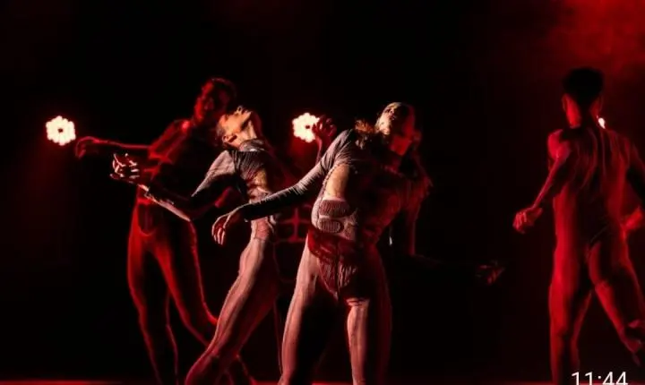 FOCUS CIA. DE DANÇA APRESENTA 'ENTRE A PELE E A ALMA